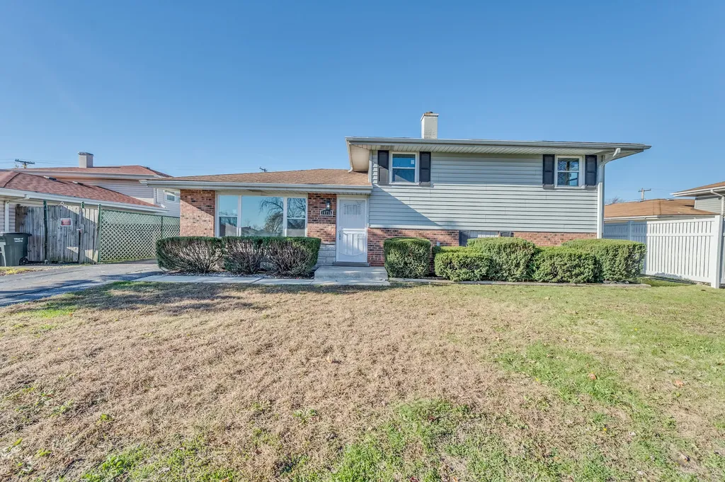 19116 Sherman Street Lansing IL 60438