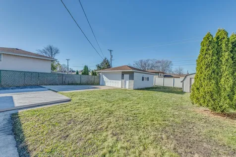 19116 Sherman Street Lansing IL 60438