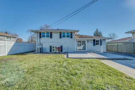 19116 Sherman Street Lansing IL 60438