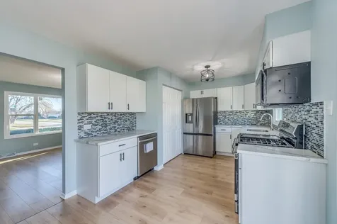 19116 Sherman Street Lansing IL 60438
