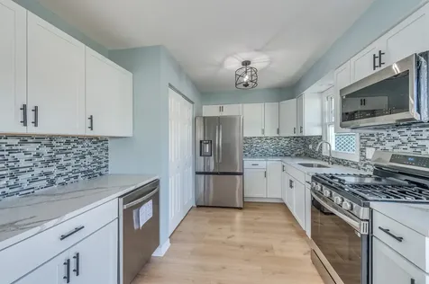 19116 Sherman Street Lansing IL 60438