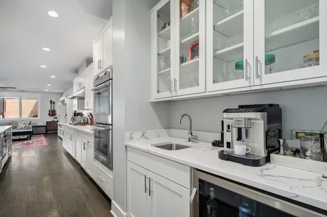 1516 West Ohio Street Chicago IL 60642