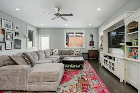 1516 West Ohio Street Chicago IL 60642