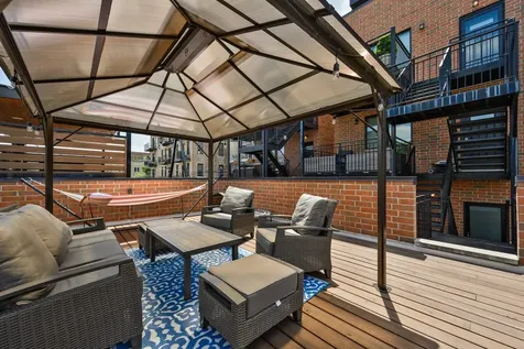 1516 West Ohio Street Chicago IL 60642