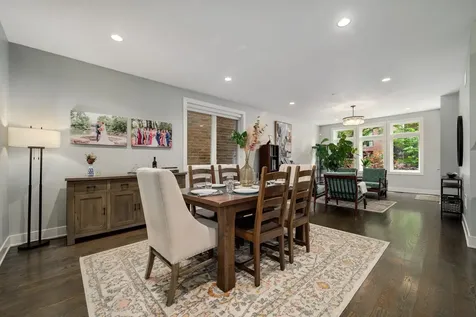 1516 West Ohio Street Chicago IL 60642