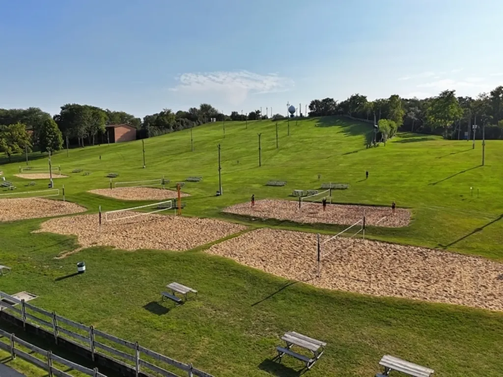 5821 Oakwood Drive Lisle IL 60532
