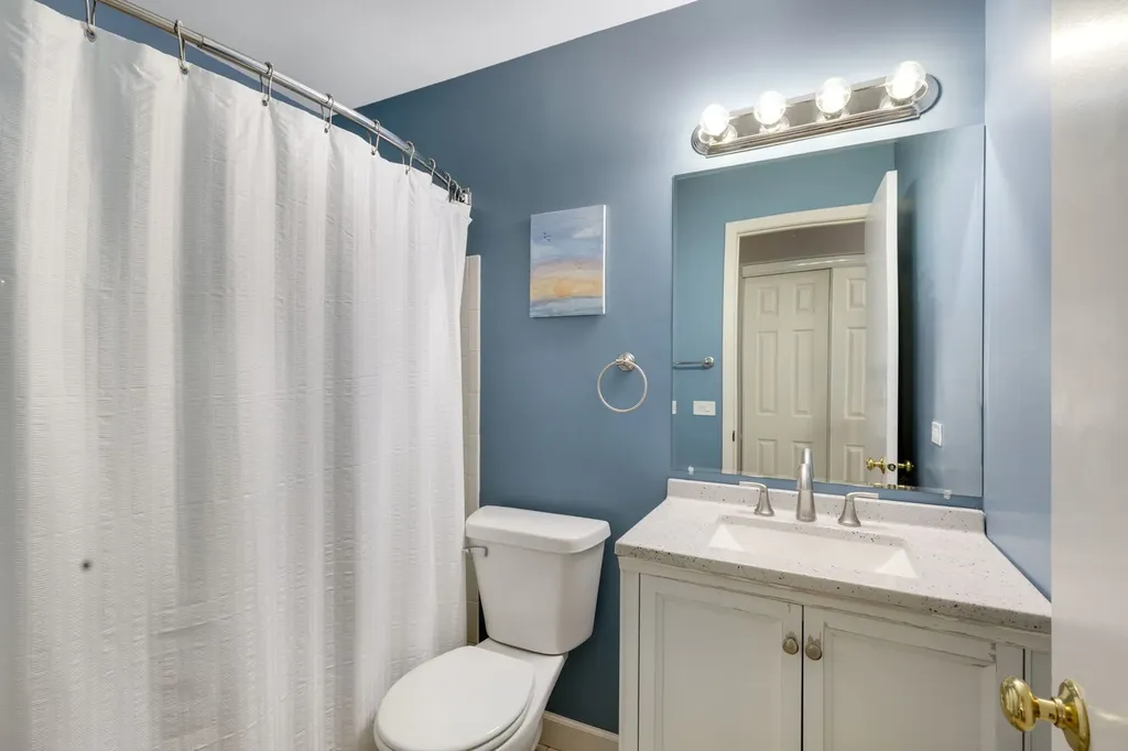 275 Wilmette Court Schaumburg IL 60193