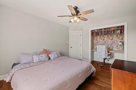 8143 Stonegate Drive Tinley Park IL 60487