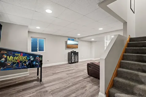 8143 Stonegate Drive Tinley Park IL 60487