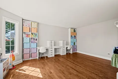 8143 Stonegate Drive Tinley Park IL 60487