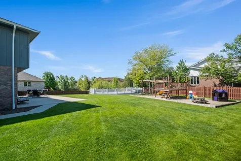 8143 Stonegate Drive Tinley Park IL 60487