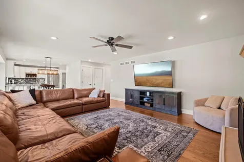 8143 Stonegate Drive Tinley Park IL 60487
