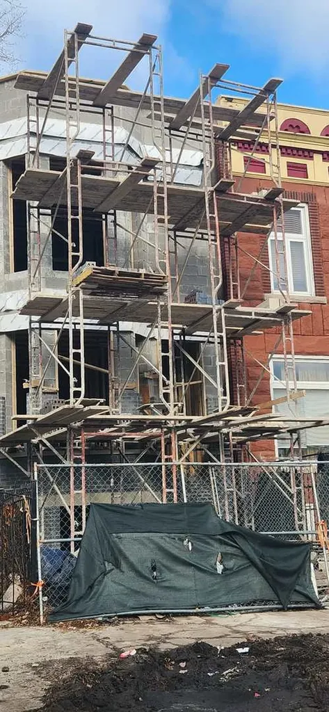 530 East 44th Place Chicago IL 60653