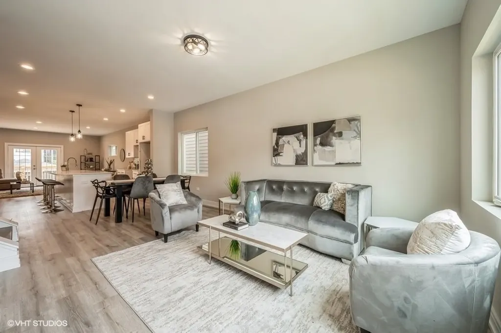 530 East 44th Place Chicago IL 60653