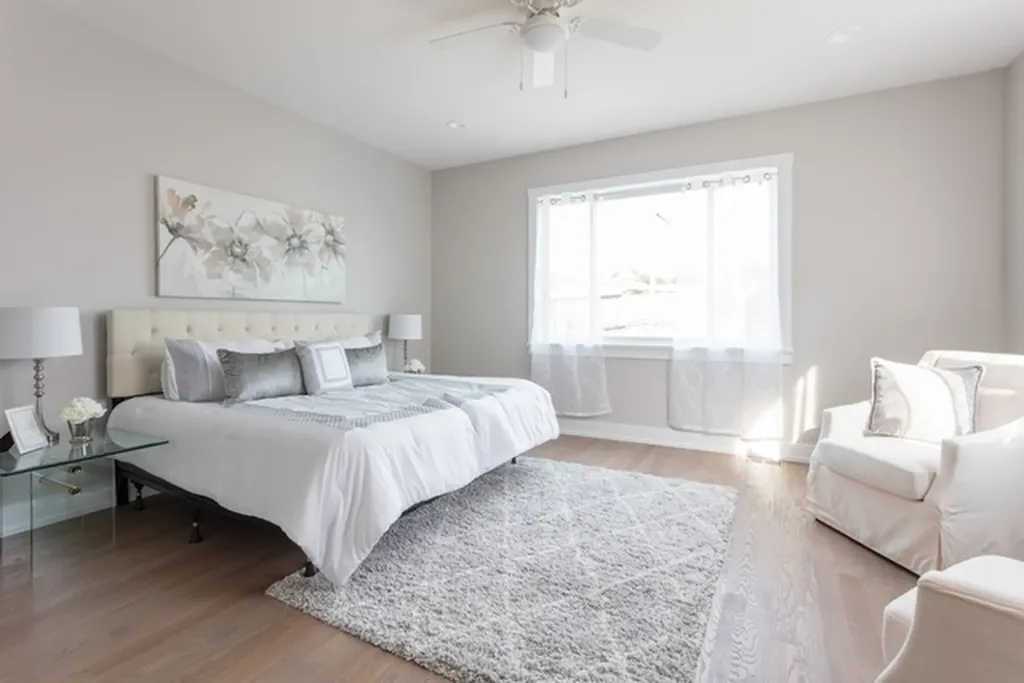 530 East 44th Place Chicago IL 60653