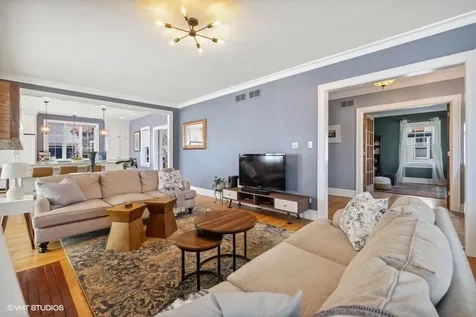 446 6TH Avenue La Grange IL 60525