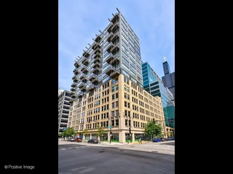 565 West Quincy Street Chicago IL 60661