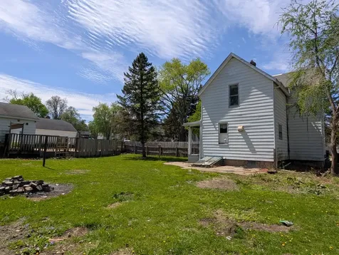 1315 South Rotzler Avenue Freeport IL 61032