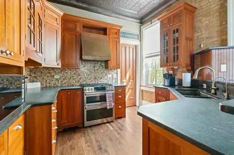 1542 Plainfield Road Oswego IL 60543