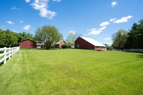 1542 Plainfield Road Oswego IL 60543