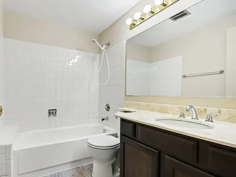 1987 Oxford Lane Hoffman Estates IL 60169