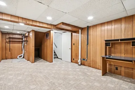 1987 Oxford Lane Hoffman Estates IL 60169