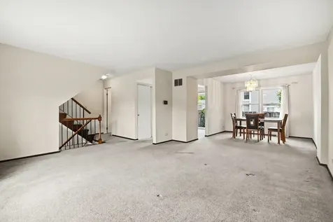 1987 Oxford Lane Hoffman Estates IL 60169