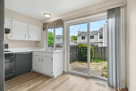 1987 Oxford Lane Hoffman Estates IL 60169