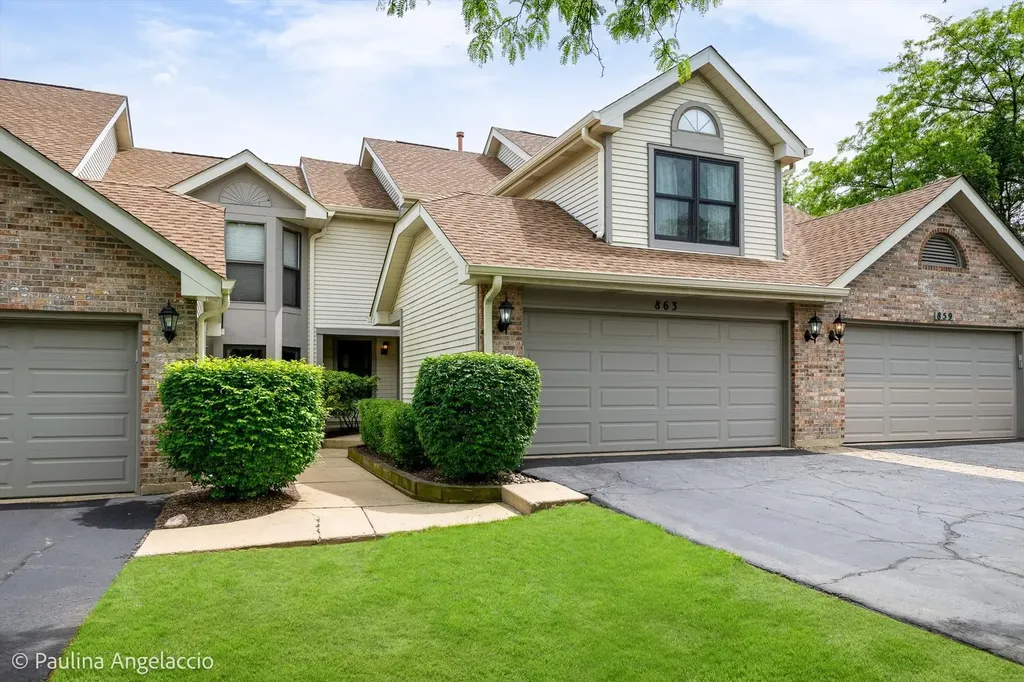863 North Auburn Woods Drive Palatine IL 60067