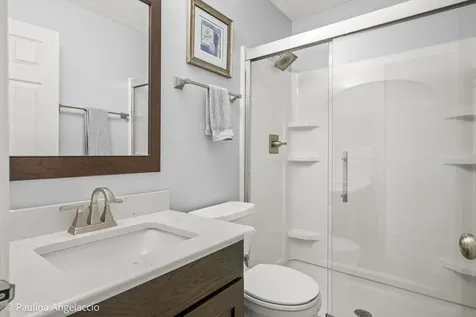 863 North Auburn Woods Drive Palatine IL 60067