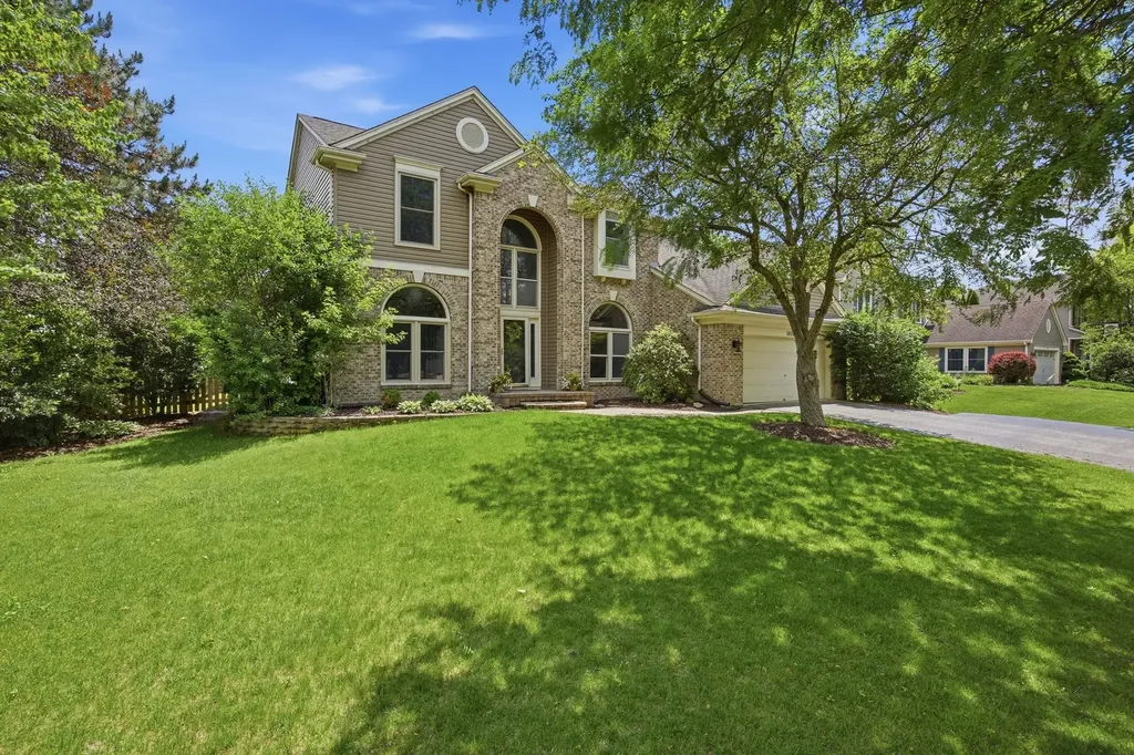 1497 Lilac Drive Crystal Lake IL 60014