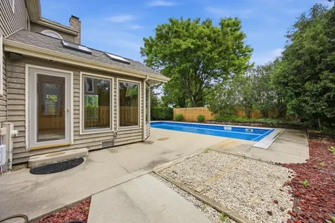1497 Lilac Drive Crystal Lake IL 60014