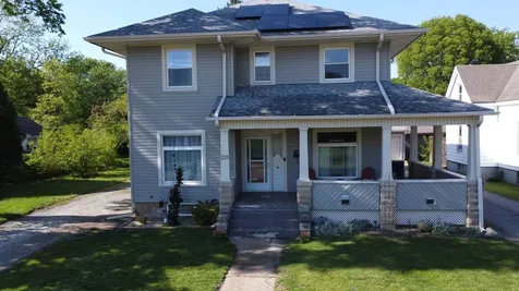 215 West Jones Street Milford IL 60953