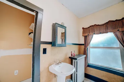 215 West Jones Street Milford IL 60953