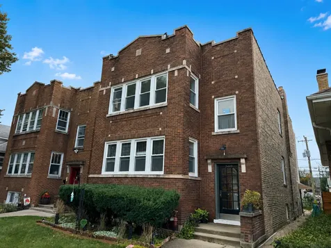 5449 West Melrose Street Chicago IL 60641