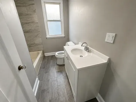 5449 West Melrose Street Chicago IL 60641