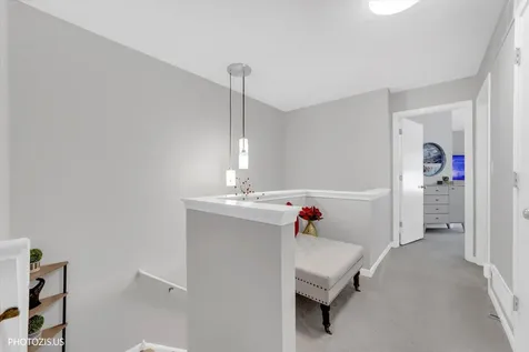 2952 Waters Edge Circle Aurora IL 60504