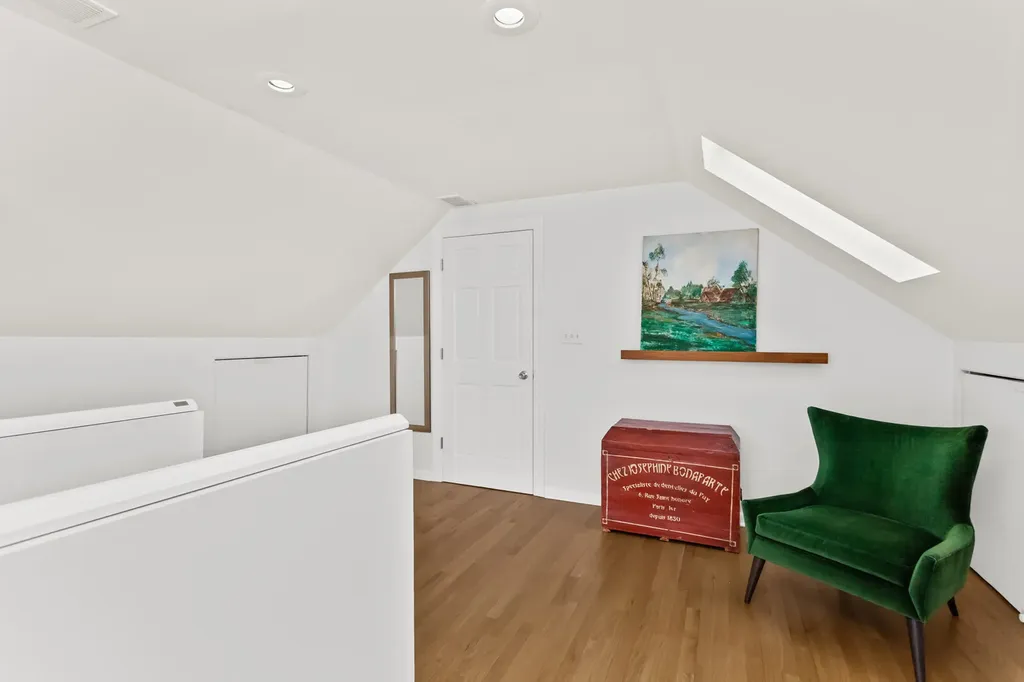 1719 North Newcastle Avenue Chicago IL 60707
