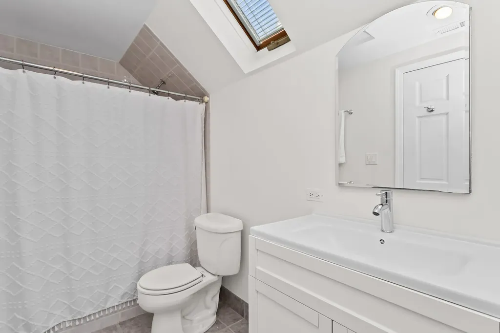 1719 North Newcastle Avenue Chicago IL 60707
