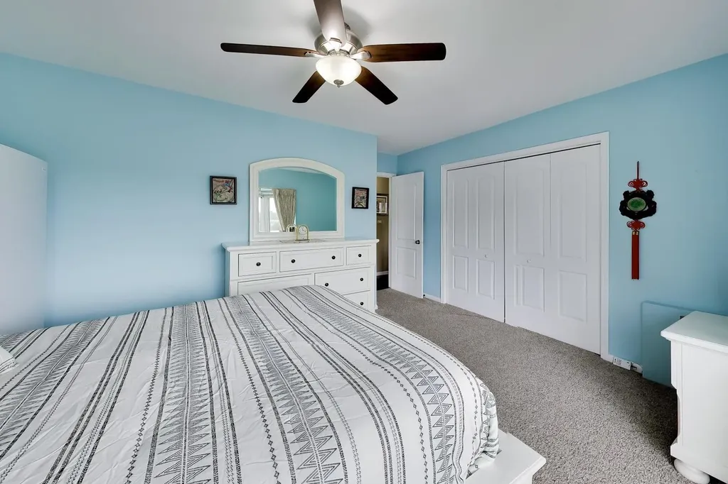 201 Thames Parkway Park Ridge IL 60068