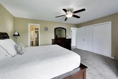 201 Thames Parkway Park Ridge IL 60068