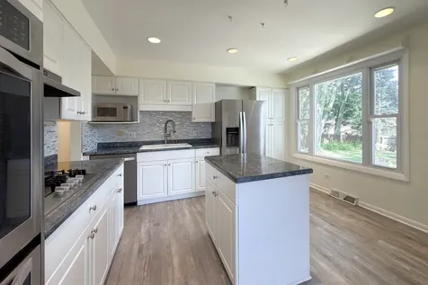 604 East Cedar Lane Mount Prospect IL 60056