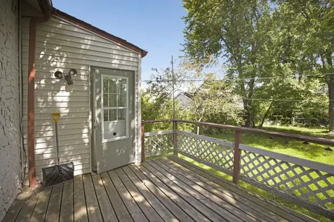 1349 Floresta Crystal Lake IL 60014