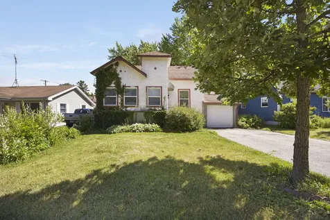 1349 Floresta Crystal Lake IL 60014