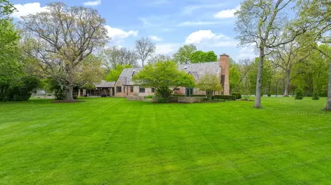 33W480 Thorncroft Drive Wayne IL 60184