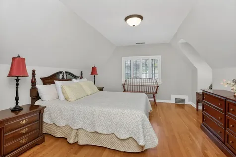 33W480 Thorncroft Drive Wayne IL 60184