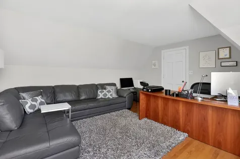 33W480 Thorncroft Drive Wayne IL 60184