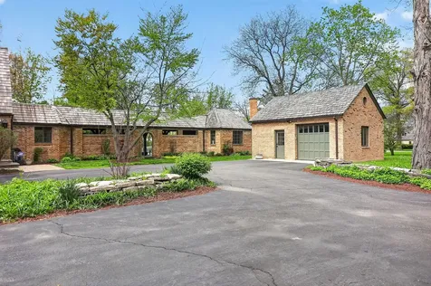 33W480 Thorncroft Drive Wayne IL 60184