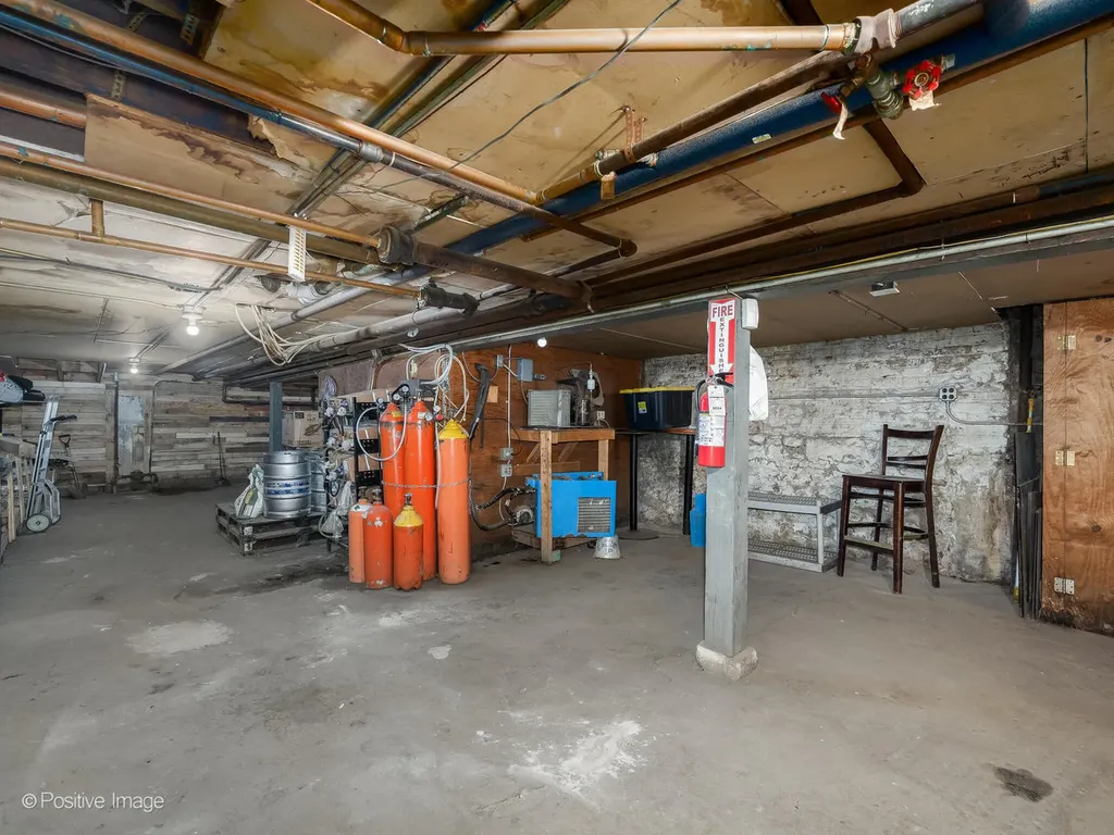 3243 North Western Avenue Chicago IL 60618
