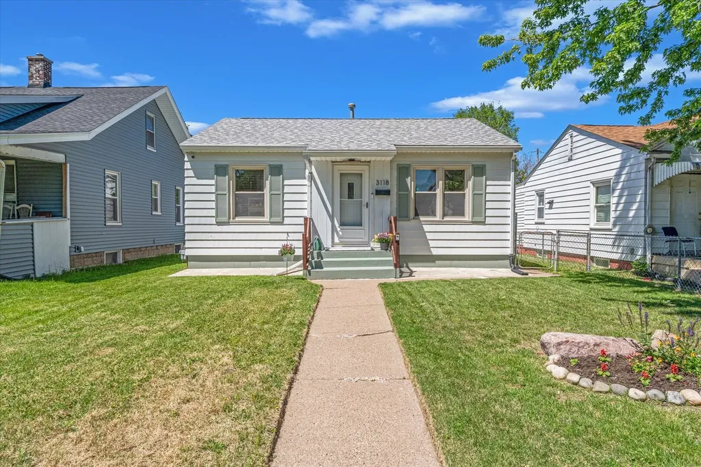 3118 9 1/2 Street Rock Island IL 61201